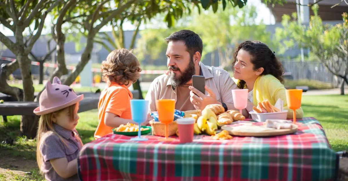 Everything You Need to Know About Family Picnics