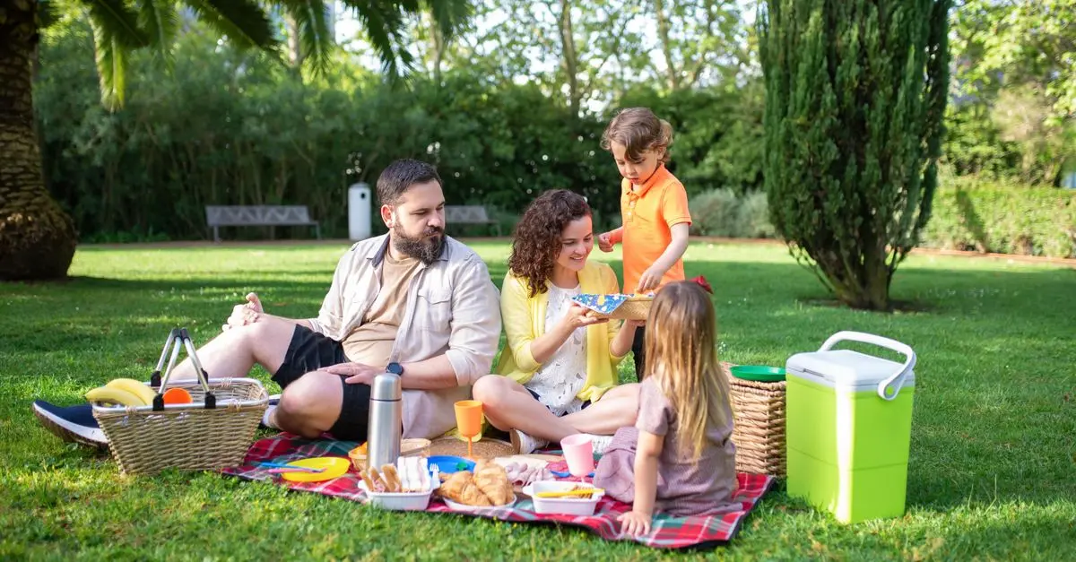 10 Exciting Outdoor Activities for Family Bonding