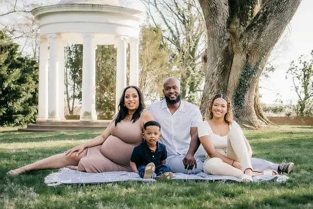 10 Creative Ways to Celebrate Family Milestones Together