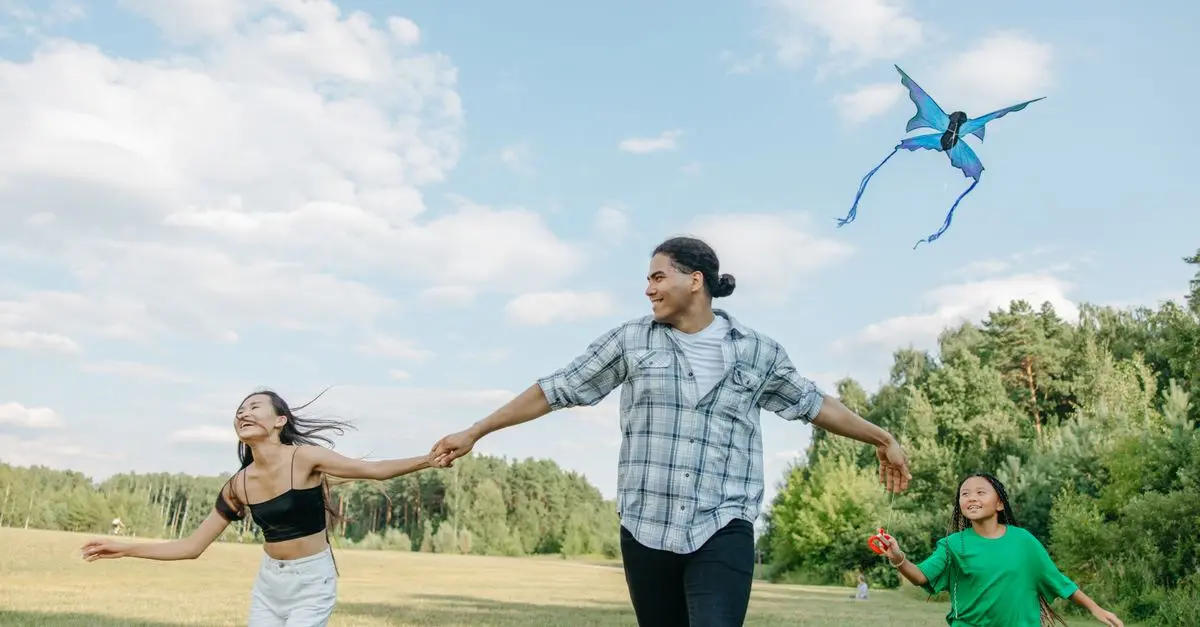10 Creative Family Outdoor Activities for Summer Fun