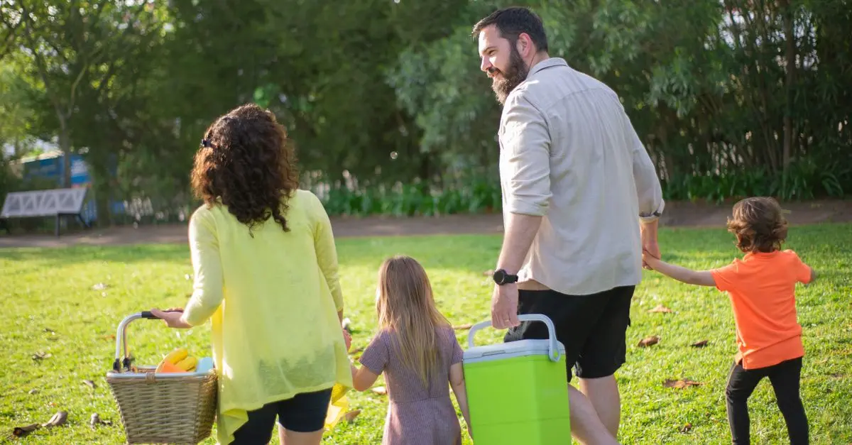 10 Fun Family Outdoor Activities Everyone Will Love