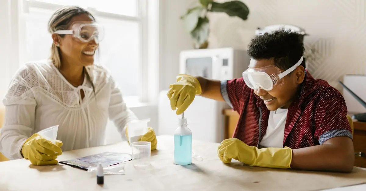 10 Creative Science Projects for Family Fun Together