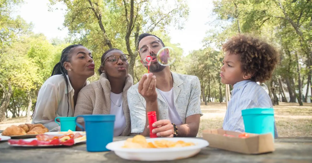 10 Fun Outdoor Activities for Family Bonding